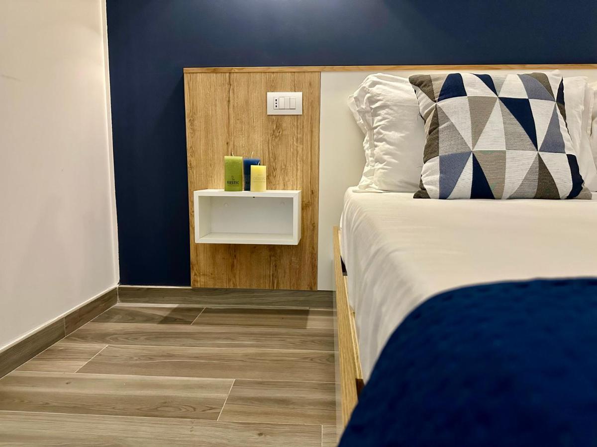 B&B The Sun - Family Rooms โตรเปอา ภายนอก รูปภาพ