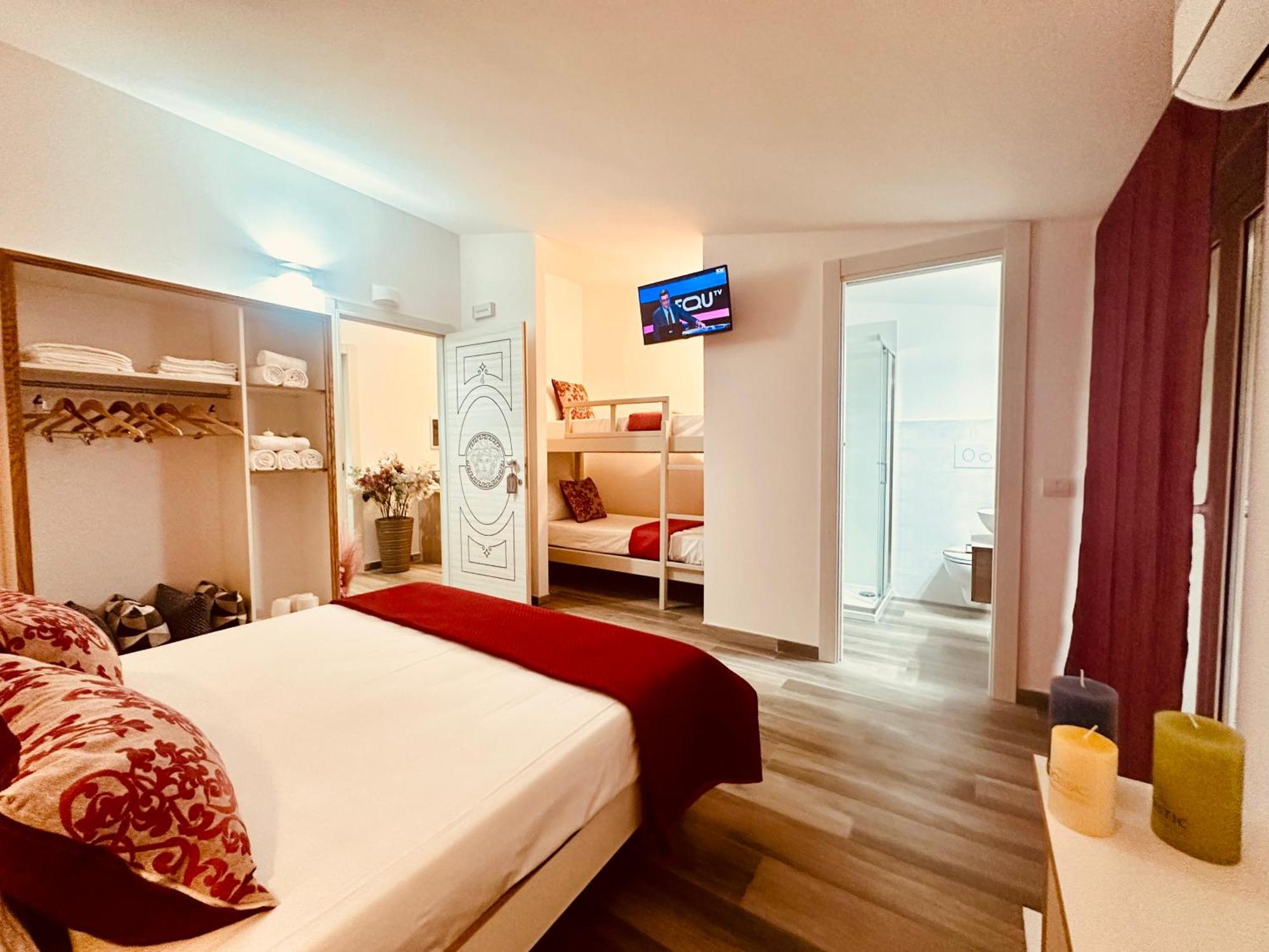 B&B The Sun - Family Rooms โตรเปอา ภายนอก รูปภาพ
