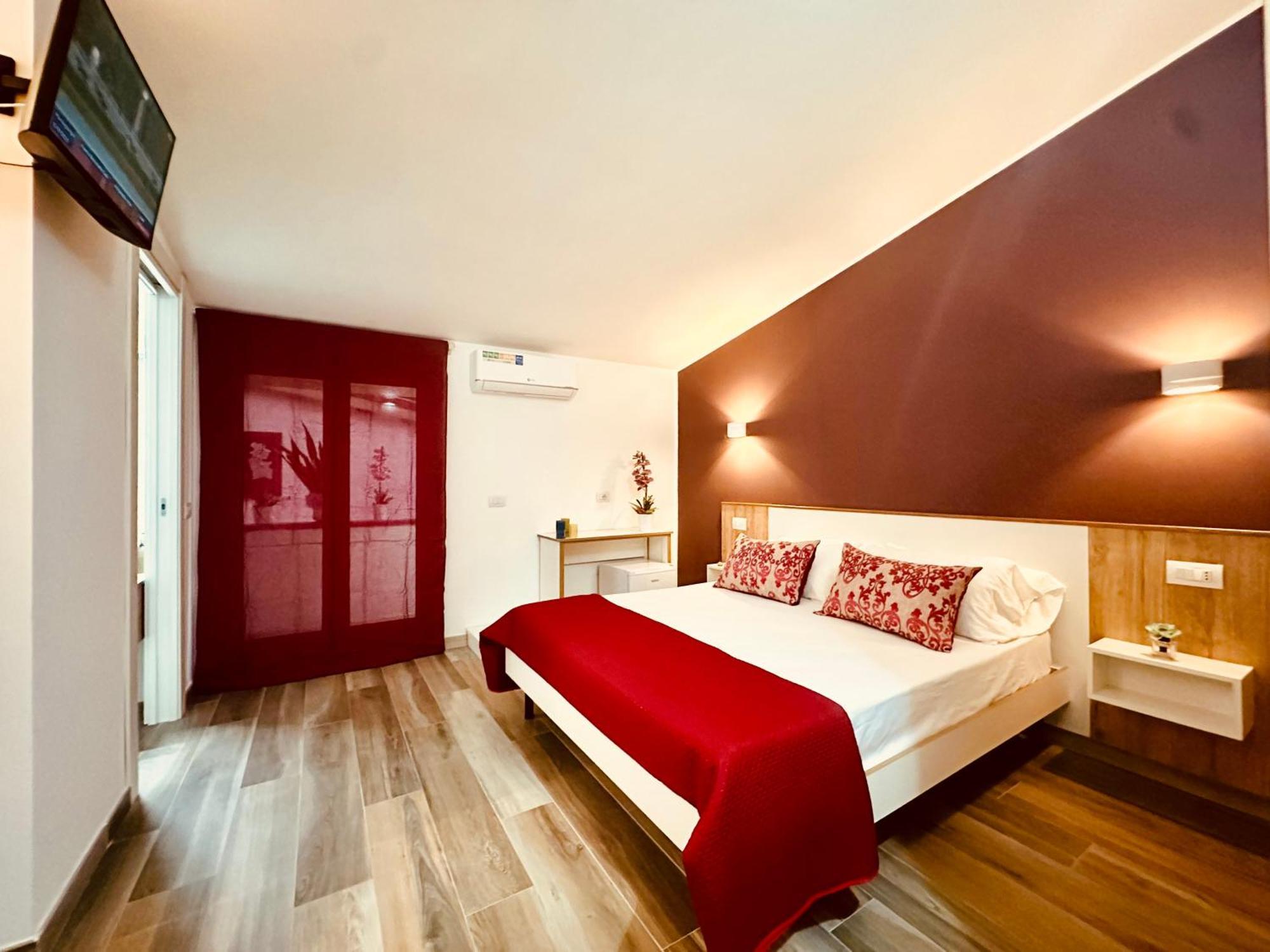 B&B The Sun - Family Rooms โตรเปอา ภายนอก รูปภาพ