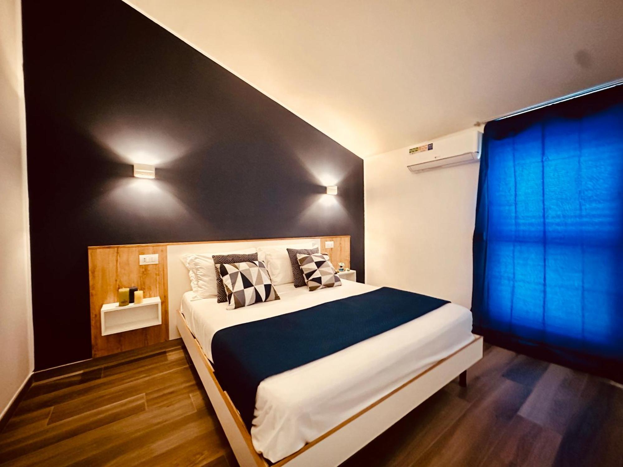 B&B The Sun - Family Rooms โตรเปอา ภายนอก รูปภาพ